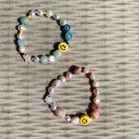 Friendship Bracelets / Mixed Bead Bracelet - Picture 6 of 8
